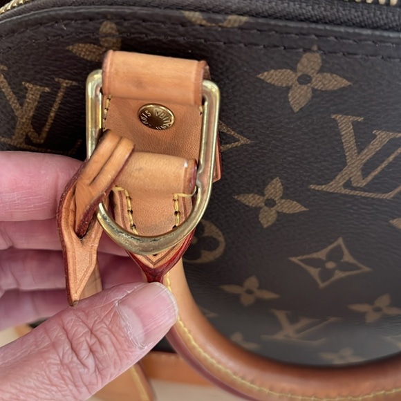 Pre-loved Louis Vuitton Monogram Alma BB - Picture 15 of 16